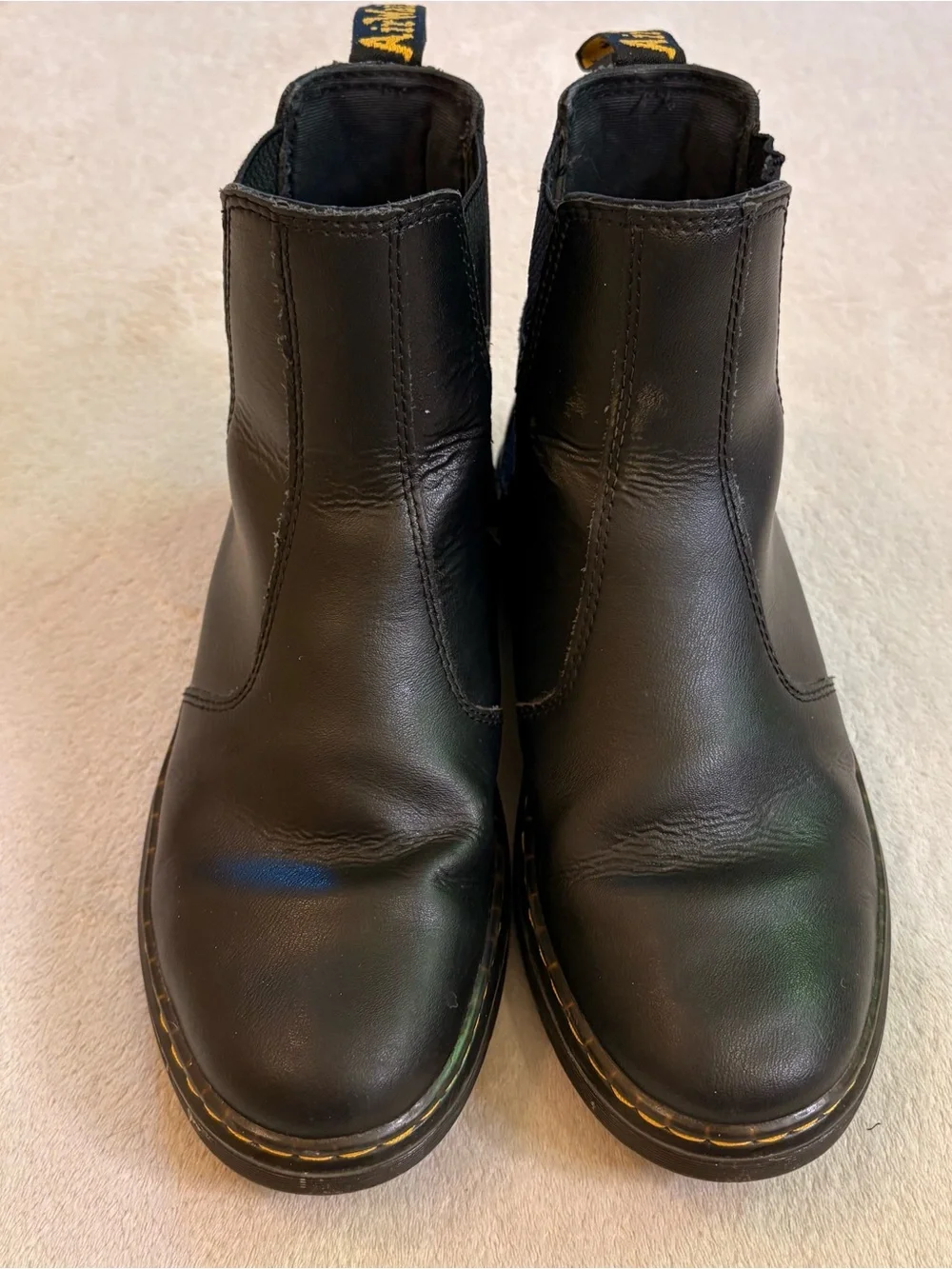 Dr. Martens Dorian Black Chelsea Ankle Boots Yellow Stitching Sz 7 Women’s